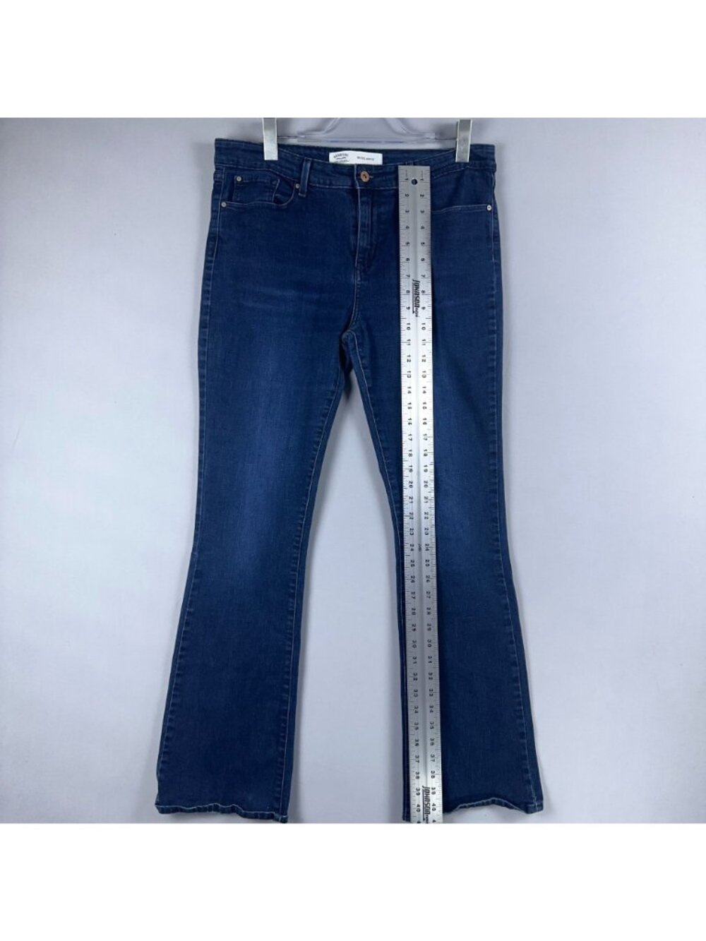 Signature By Levi Strauss Jeans Size 14 Large Bootcut Mid Rise Blue Dark Wash - Picture 8 of 13
